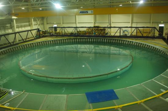 Photograph of FloWave Test Tank Facility Can Simulate Pentland Firth Conditions