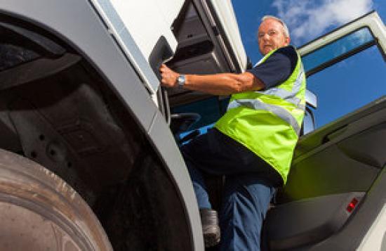 Photograph of Government opens further COVID-19 testing locations for hauliers heading to France