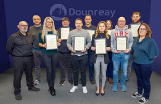 Photograph of Trainees Awarded Top Marks At Dounreay