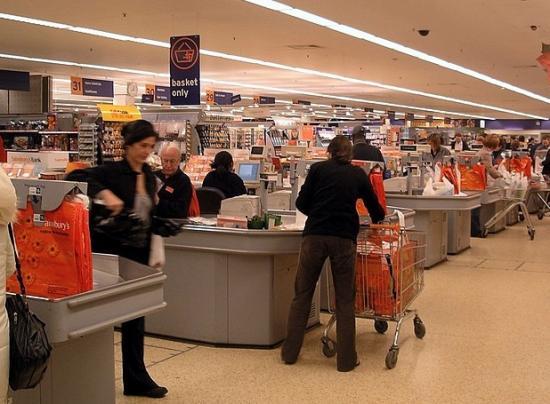 Photograph of Retail Volumes Fall For Ninth Consecutive Month