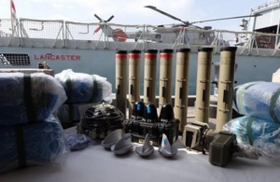 Photograph of Royal Navy Ship Seizes Weapons Transiting In The Gulf