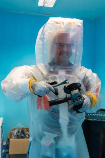 Photograph of Dounreay Managing Director Experiences 'hands-on' Decommissioning