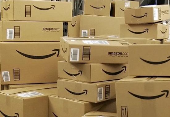 Photograph of Amazon Raises Minimum Spend For Free Delivery To £35 - Here's How To Beat It