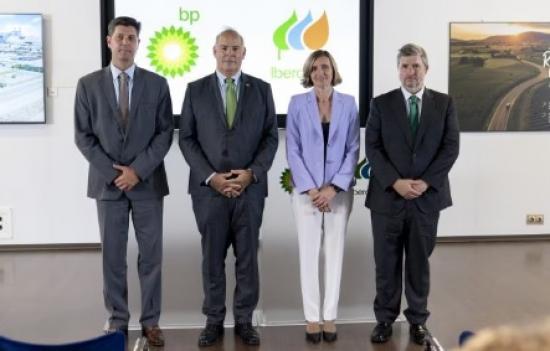 Photograph of bp And Iberdrola Announce Final Investment Decision For Largest Green Hydrogen Plant In Spain