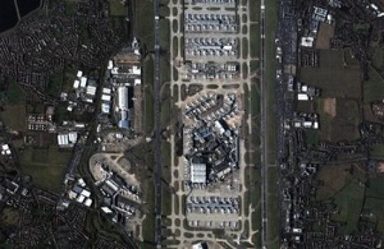 Photograph of New satellite deal to boost military operations, jobs and growth