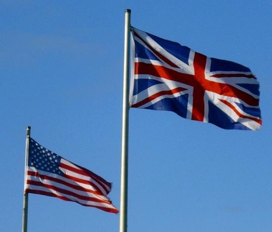 Photograph of Record Numbers of US Citizens Moving To UK