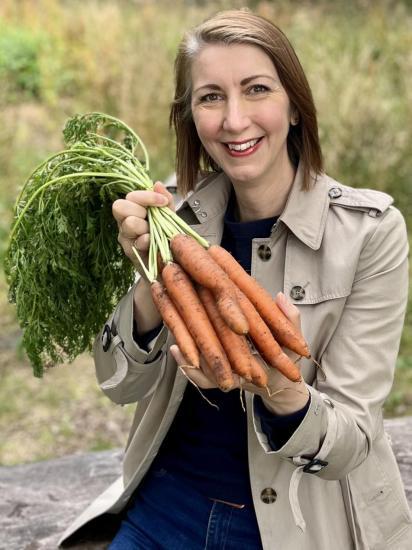 Photograph of Nutritionist backs farmers' campaign to highlight the humble carrot