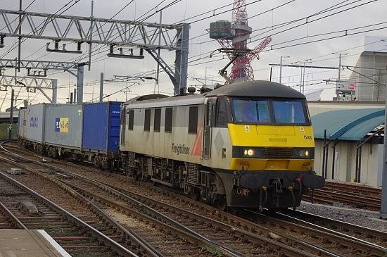 Photograph of Landmark deal paves way for return of regular cross-Channel rail freight