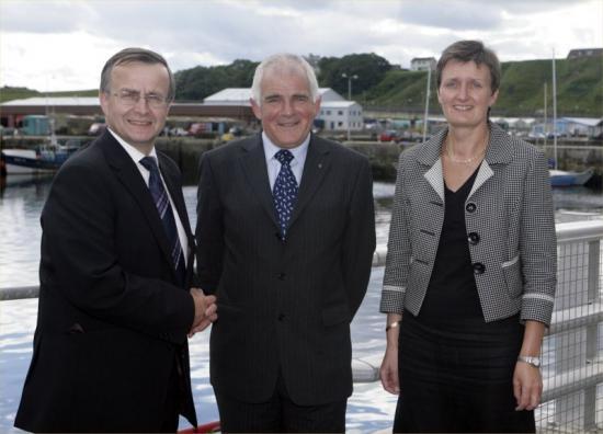 Photograph of Jim Mather, Energy, Enterprise and Tourism Minister Met Local Business People