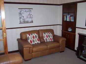 Photograph of 2 Double Bedroom first floor, fully furnished flat.