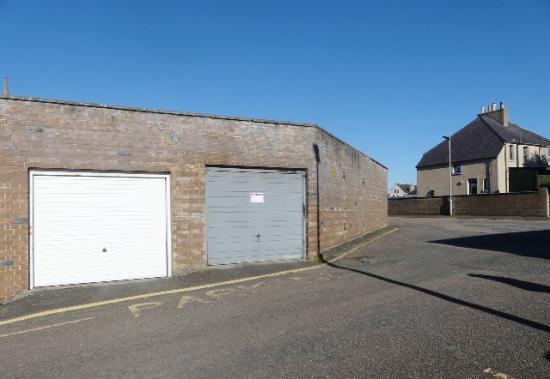 Photograph of Garage at Beach Court