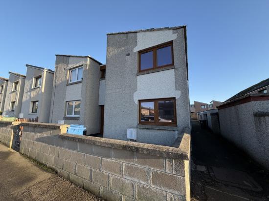 Photograph of 2 HILLHEAD ROAD